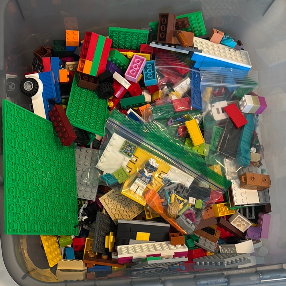 LEGO Minecraft Creative Adventure Set